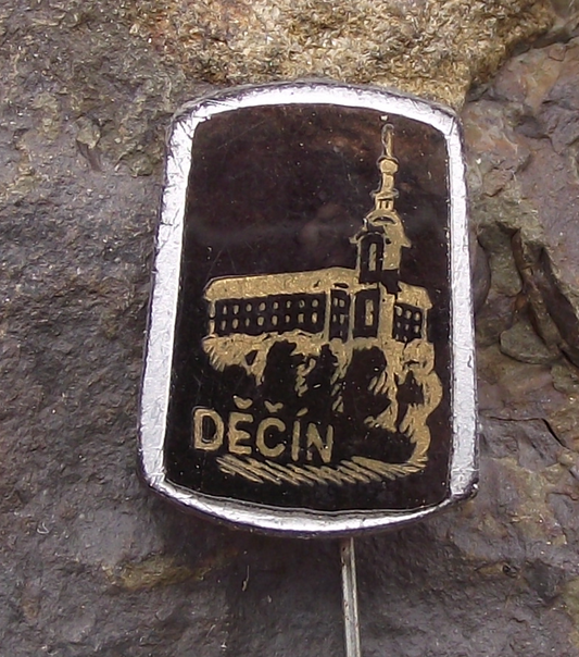 Vintage Děčín Czech City Castle Tourist Souvenier Pin Badge