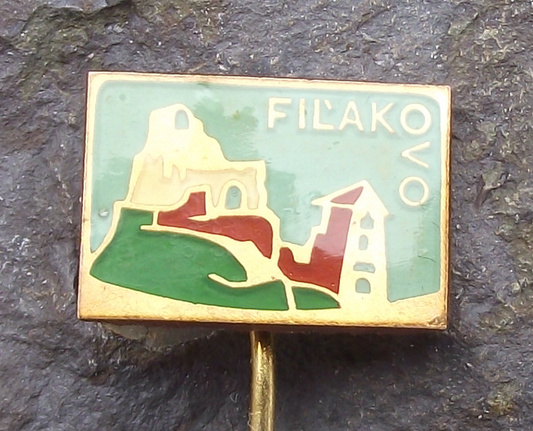 Vintage Fiľakovo Castle Slovakia Tourist Souvenir Pin Badge