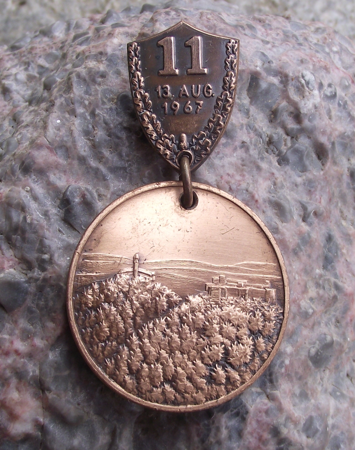 1967 Bühl Mountain Festival Turnerkreuz German Sports Club Medal Pin Badge