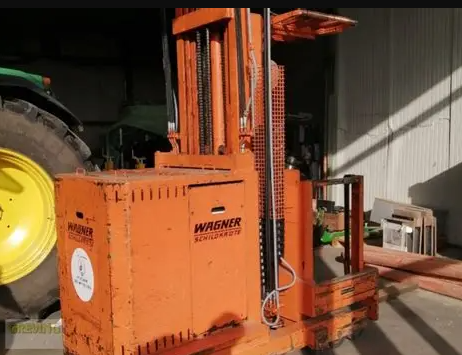 Vintage Wagner Schildkrote Forklift Maker Germany Fork Lift Company Pin Badge