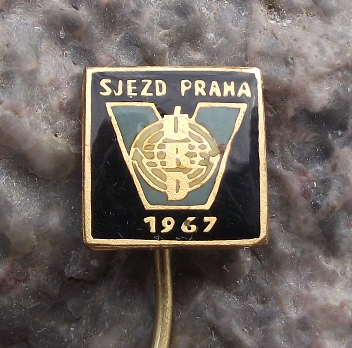 1967 Czechoslovakia URD International Trade Union Day 5th Prague Congress Pin Badge