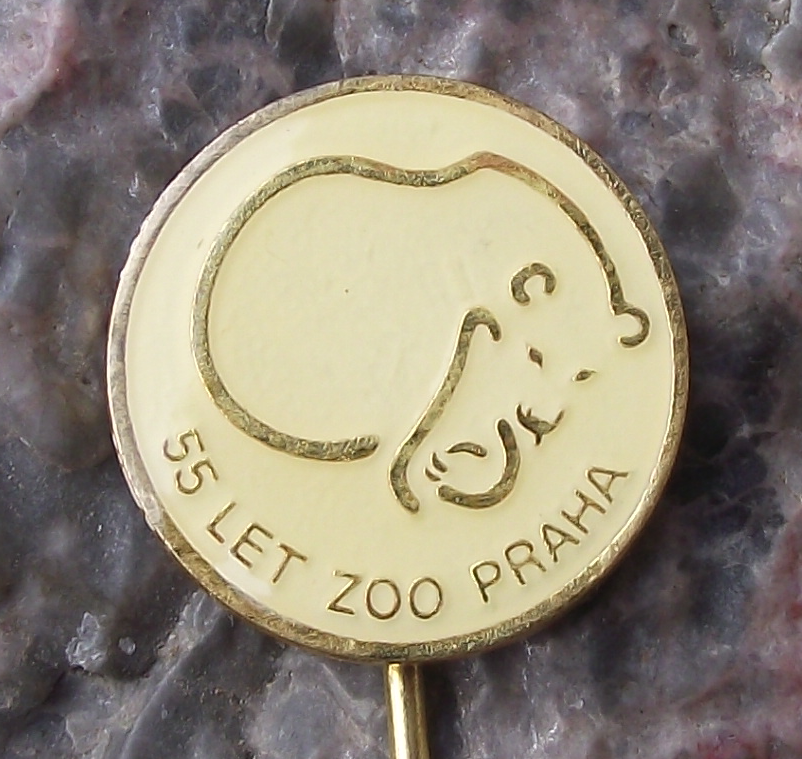 1986 Prague Zoo 55th Anniversary Polar Bear Visitor Souvenir Pin Badge
