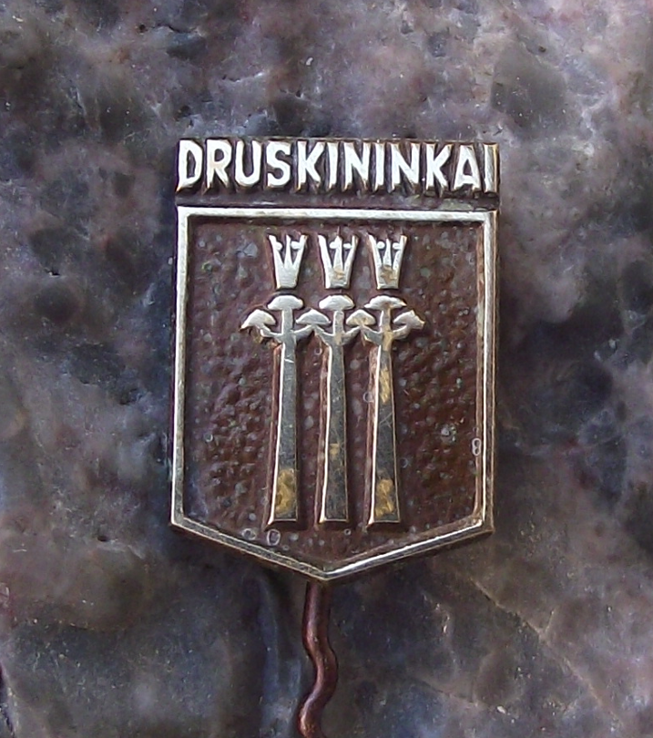 Vintage Druskininkai Southern Lithuania Coat of Arms Pin Badge