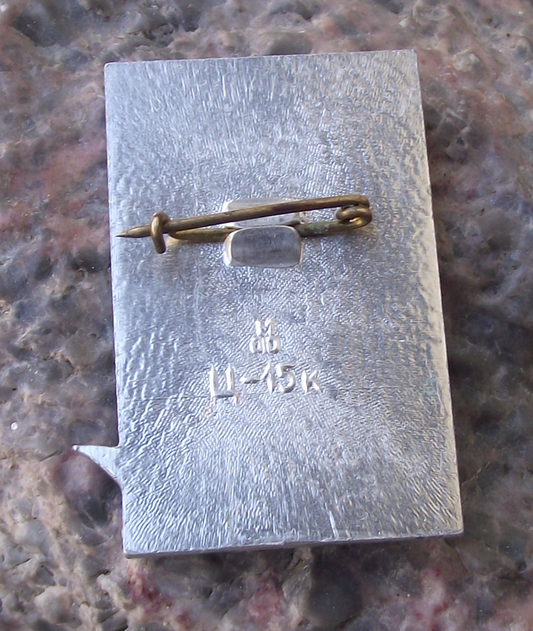1973 Poet Writing Quill Alexander Pushkin Profile Russian Pin Badge