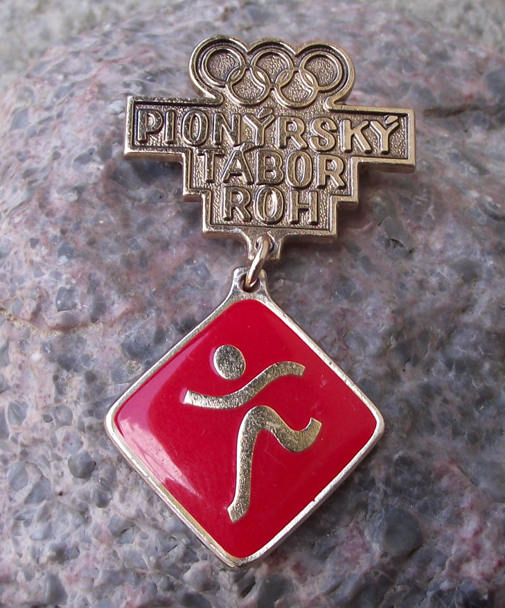 Vintage Czech Pioneer Camp Pionyr Youth Award Running ROH Medal