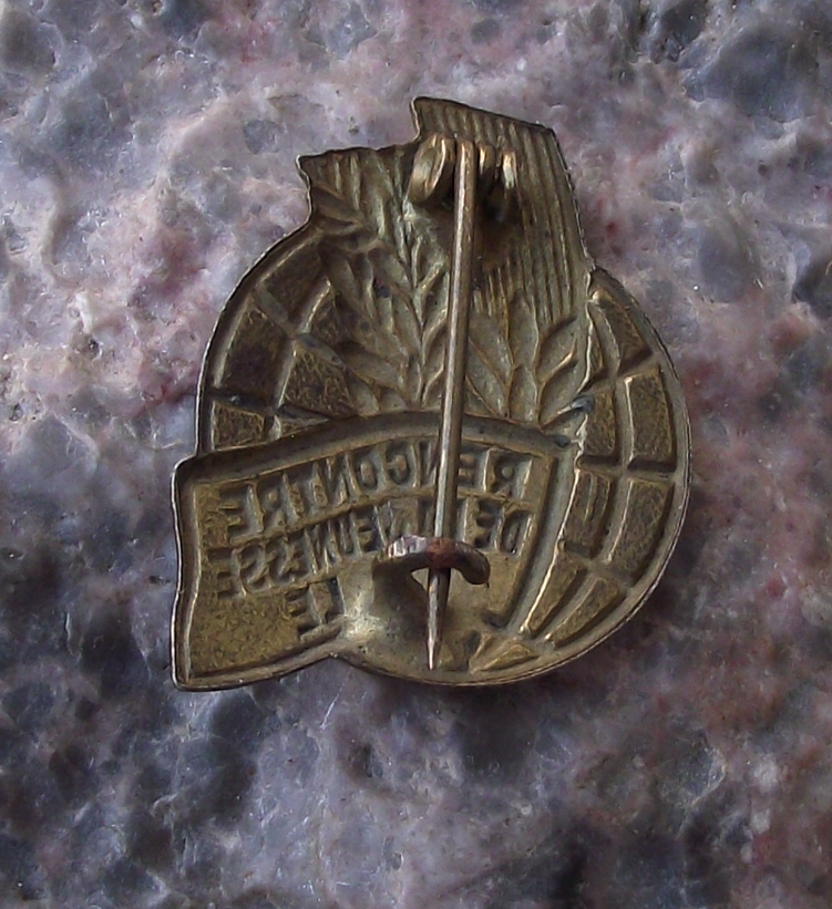 1950's French Agriculture Meeting Rencontre de la Jeunesse Rurale Wheat Pin Badge