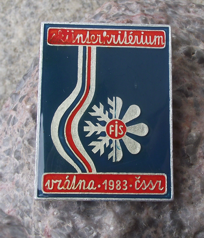 1983 FIS Vratna Ski Interkriterium Annual Slovak Skiing Competition Mountains Pin Badge