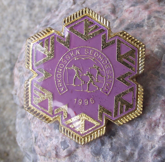 1996 Krkonošská sedmdesátka 70km Mountain Cross-country Skiing Krkonoše Pin Badge