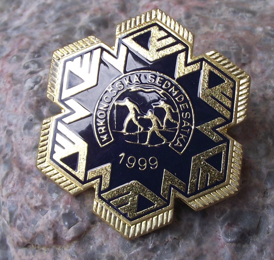 1999 Krkonošská sedmdesátka 70km Mountain Cross-country Skiing Krkonoše Pin Badge