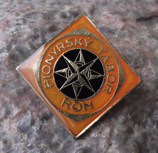 Vintage Czech Pioneer Pionyr Youth Camp Compass ROH Pin Badge