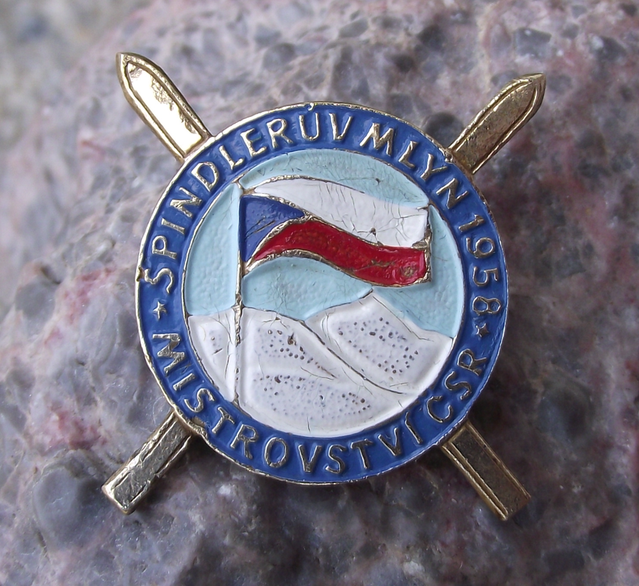 1958 Spindleruv Mlyn Championships of Czechoslovakia Skiing Race Pin Badge