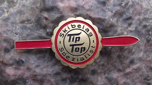 Vintage Skibelag Spezialist Tip Top Ski Surface Skiing Equipment Pin Badge