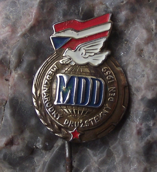 1959 MDD International Cooperatives Trade Union Day Dove Pin Badge