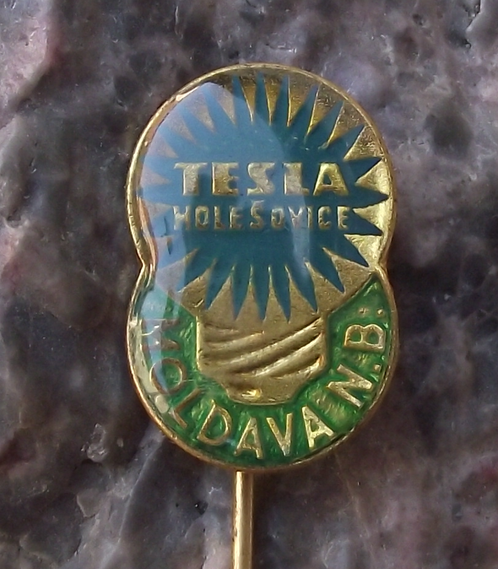 Vintage Tesla Light Bulb Pin Badge