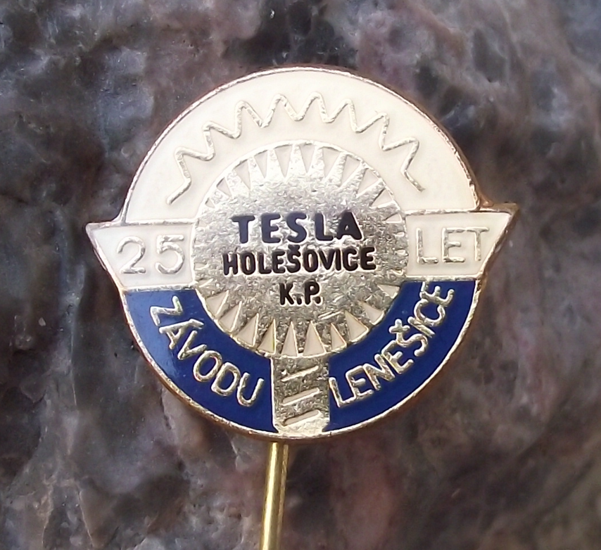 Vintage Tesla Holesovice Light Bulb Factory 25th Anniversary Pin Badge