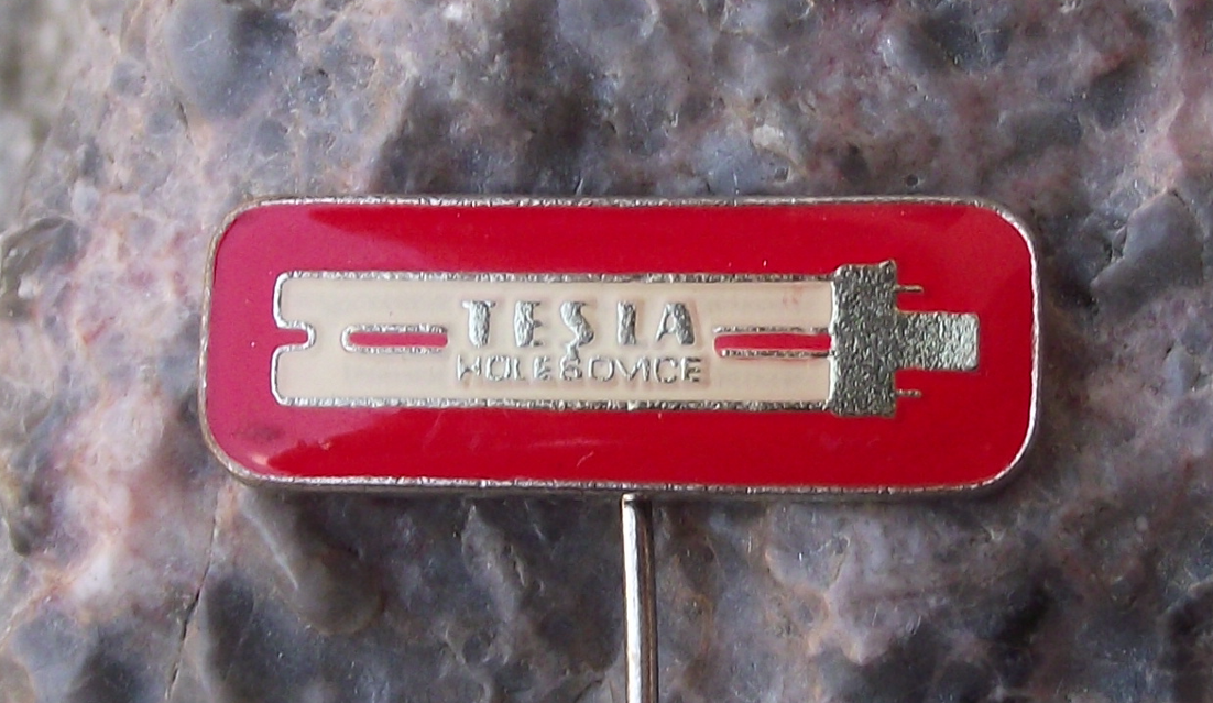 Vintage Tesla Holesovice Fluorescent Tube Light Bulb Pin Badge