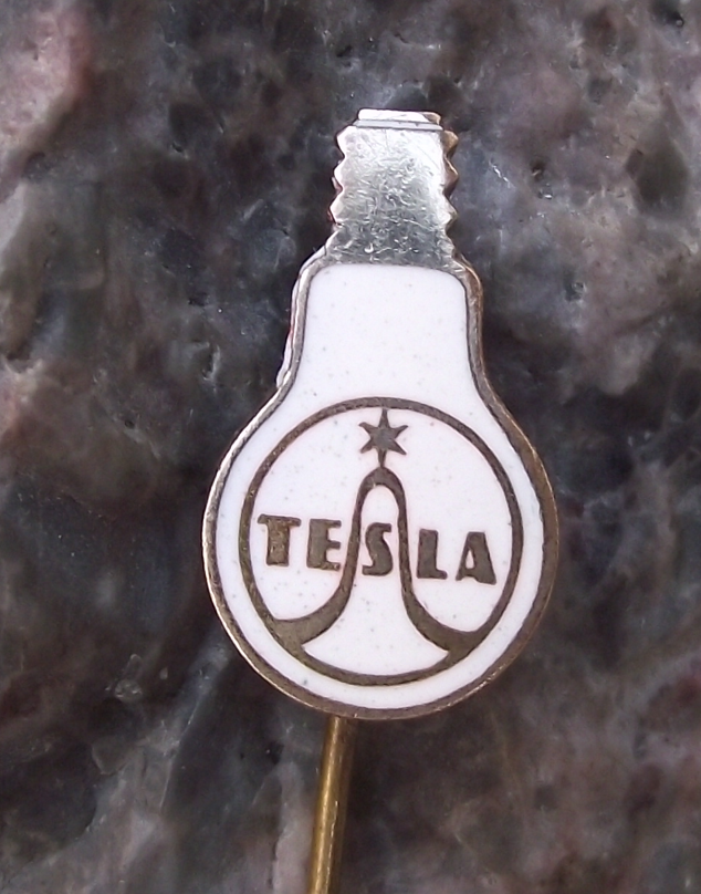 Vintage Tesla White Light Bulb Flash Pin Badge