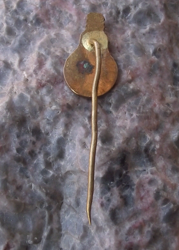 Vintage Tesla White Light Bulb Flash Pin Badge