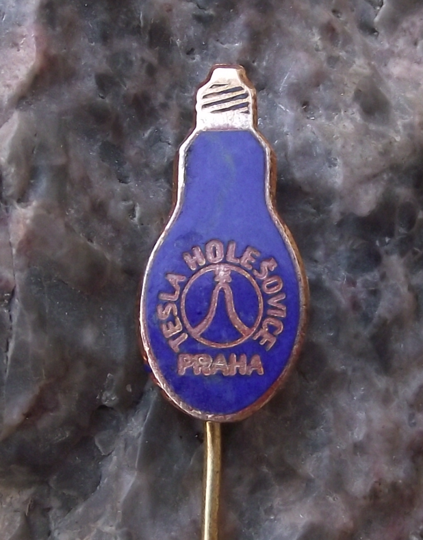 Vintage Tesla Prague Sine Wave Logo Holesovice Shaped Light Bulb Motif Pin Badge