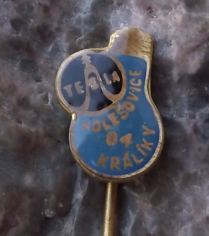 Vintage Tesla Sine Wave Logo Holesovice Kraliky 04 Light Bulb Motif Pin Badge