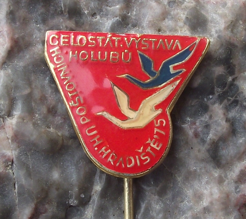 1975 Czech Homing Pigeon Breeders Show Uherske Hradiste Pin Badge