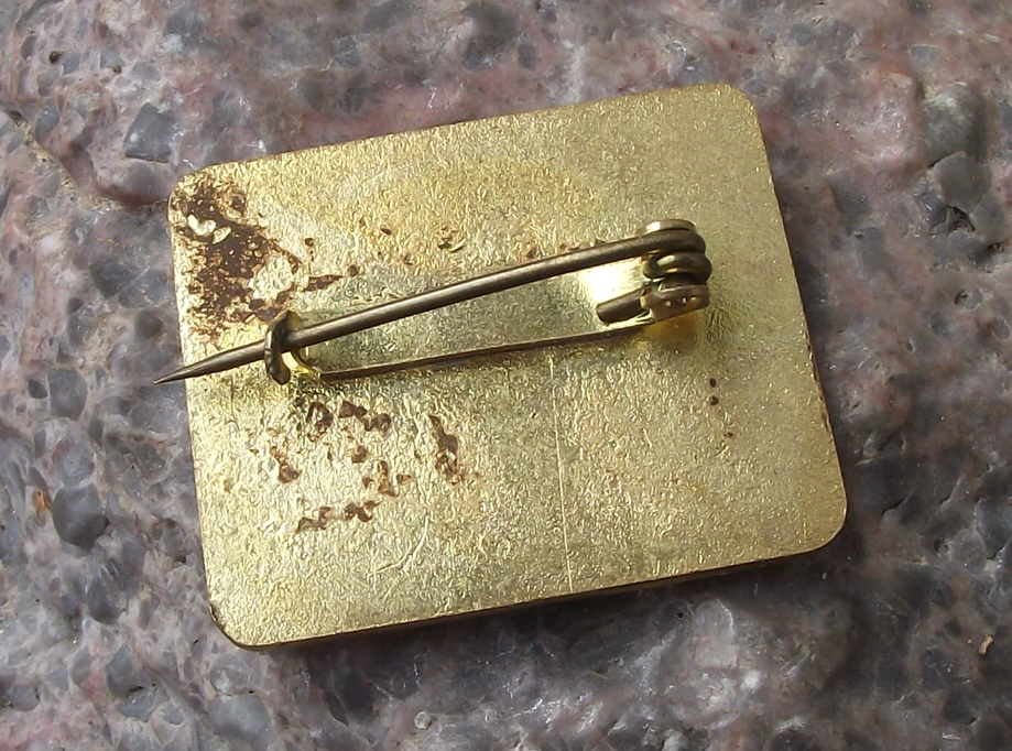 1976 Czech Pioneer Youth Association Presov Prešov Slovakia Olympics Pin Badge