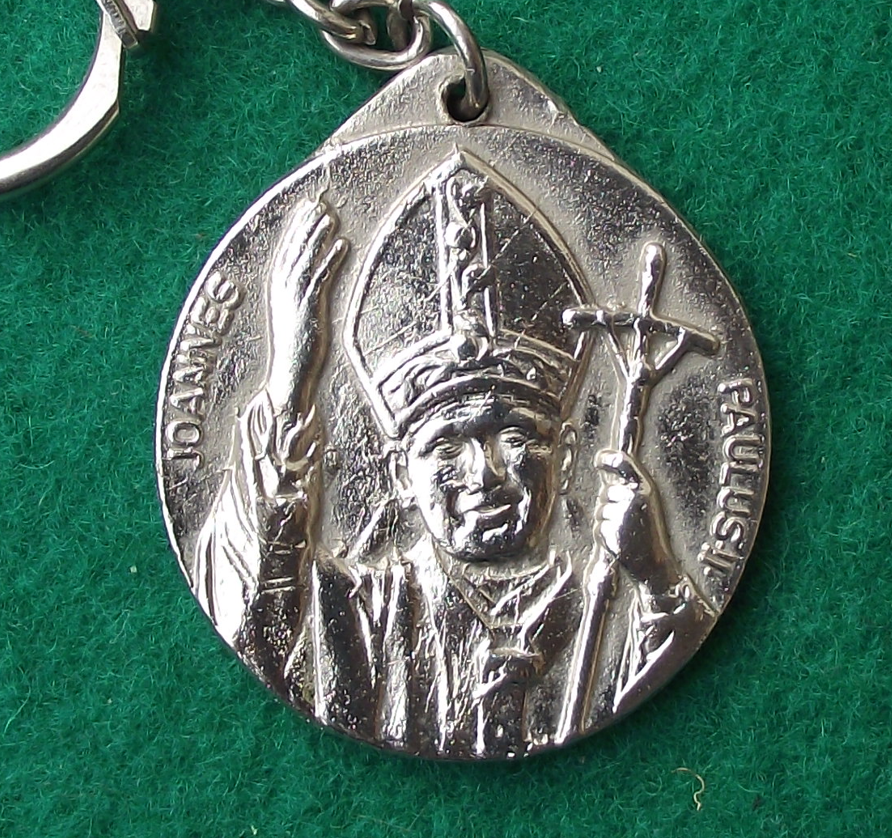 Vintage Pope John Paul II Catholic Papal Vestments Vatican Religious Key Ring