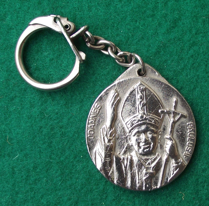 Vintage Pope John Paul II Catholic Papal Vestments Vatican Religious Key Ring