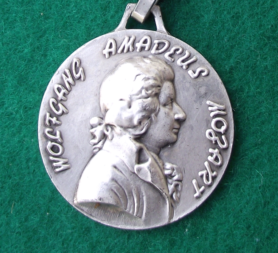 Vintage Scatologist and Falco Inspiration Wolfgang Amadeus Mozart 1756 - 1791 Key Ring