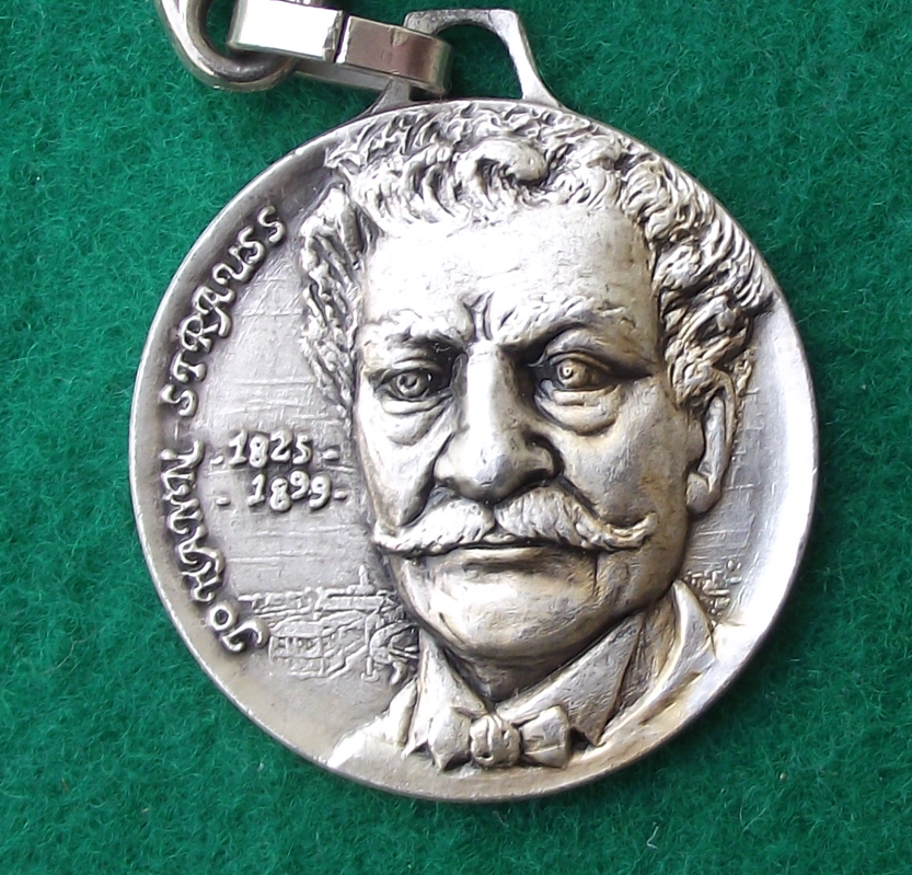 Vintage Johann Strauss II Young Scary faced Austrian Hypochondriac 1825 - 1899 Key Ring