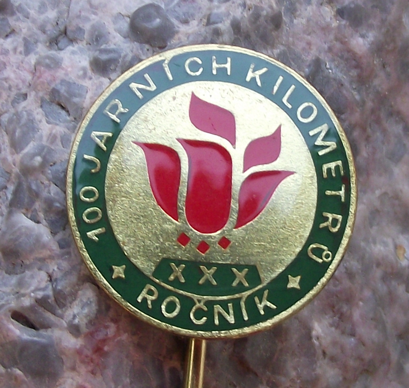 1986 100 km Kilometres Spring Walk National Walking Event Jarní kilometry Pin Badge