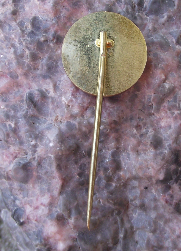 1986 100 km Kilometres Spring Walk National Walking Event Jarní kilometry Pin Badge