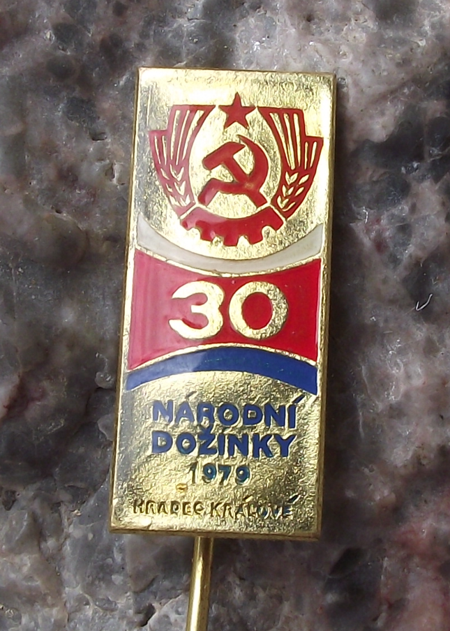 1979 National Harvest Festival Czechoslovakia Communist Farming Celebration Pin Badge