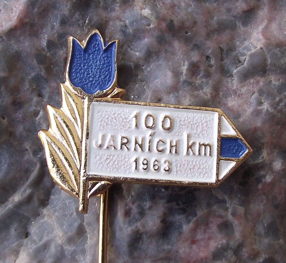 1963 100 km Kilometres Spring Walk National Walking Event Jarní kilometry Pin Badge