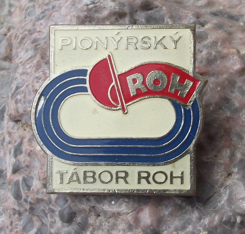 Vintage Czech Pioneer Pionyr Youth Camp Running Track Athletics ROH Pin Badge