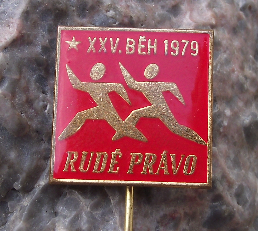 1979 Rude Pravo Slavnost Czech Newspaper 25th Annual XXV Running Race Pin Badge