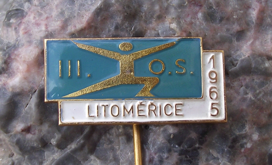 1965 Czech 3rd Spartakiad Mass Gymnastics Regional Event Litomerice Pin Badge