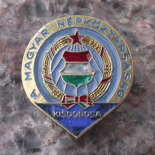 Vintage KISZ Hungarian Youth Young Communist League Kisdobosok Pin Badge
