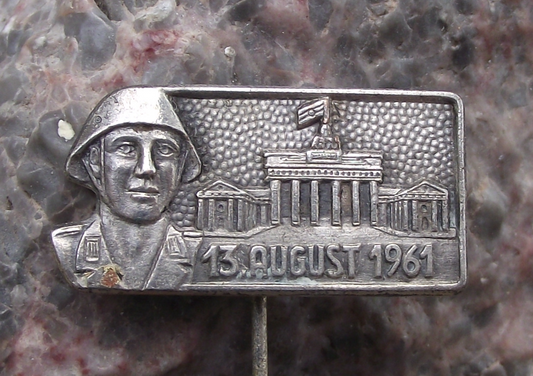 1961 Berlin Wall Completion Anti-Fascist Protection Rampart Celebration Pin Badge