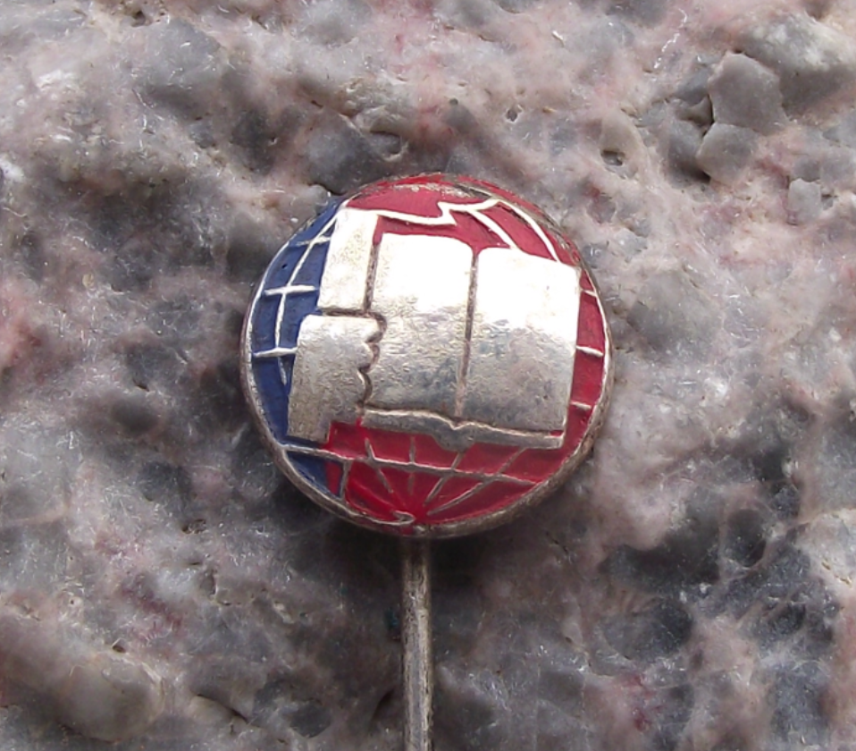 Vintage IUS International Students Union Official Logo Small Pin Badge