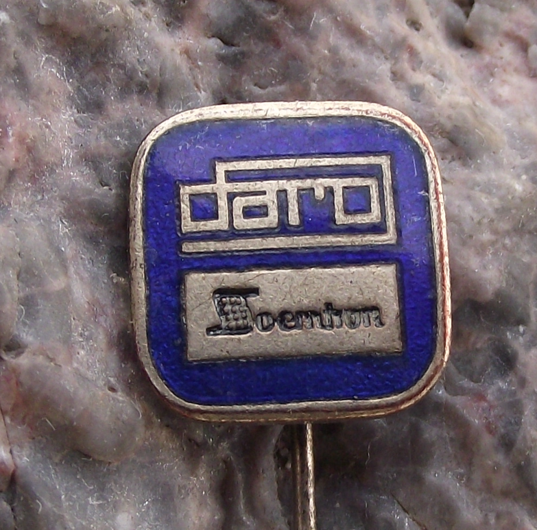 Vintage Daro Soemtron East German DDR GDR Printing Calculators Pin Badge