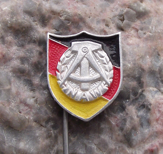 Vintage NAW Nationales Aufbauwerk East German Volunteer DDR GDR Pin Badge