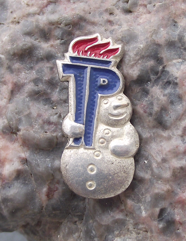 Vintage Ernst Thalmann Pioneers East German DDR GDR Snowman Pin Badge