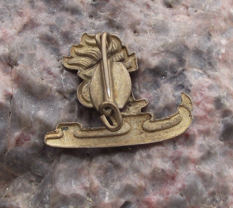 Vintage Thalmann Pioneers East Germany DDR Ice Skating Skates Award Pin Badge