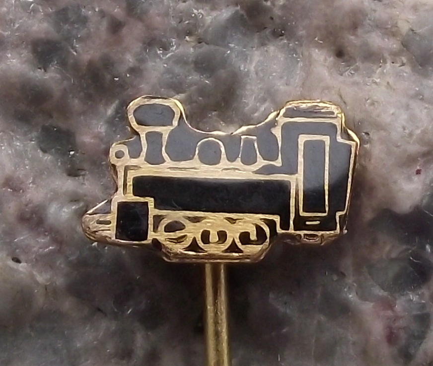 Czechoslovakia Railway CSD Train 0-3-0 Steam Engine Rail Souvenir Pin Badge