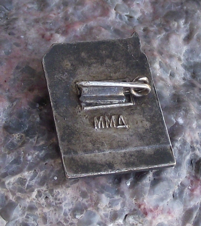 Vintage 3D Lenin Statue Pointing to Vostok Rocket and Electric Cables Pin Badge