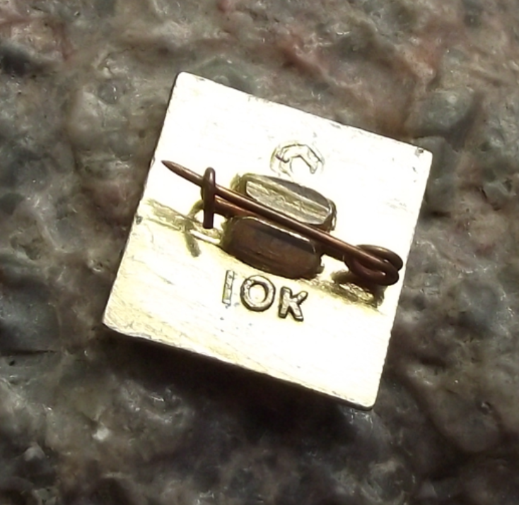 Vintage Yak-40 Yakovlev Regional Airliner Jet Airline Aircraft Aeroplane Pin Badge