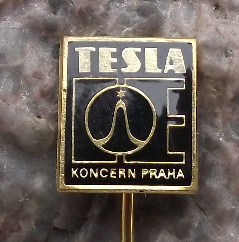 Vintage Tesla IE Koncern Praha Pin Badge