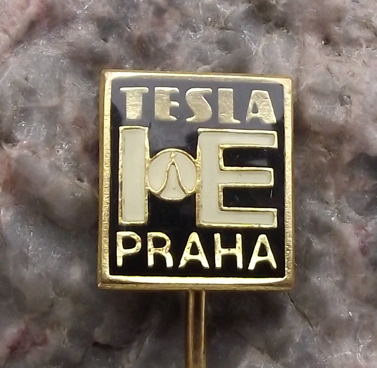 Vintage Tesla IE Praha Pin Badge
