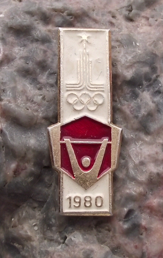 1980 Moscow Russia Summer Olympic Games Weightlifting Weights Event Pin Badge